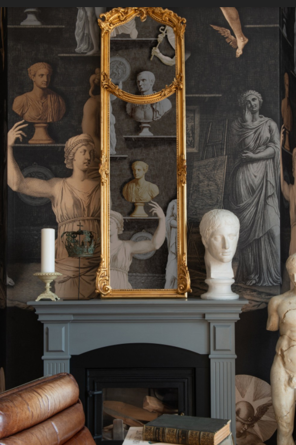 mind-the-gap-statuary-chamber-wallpaper