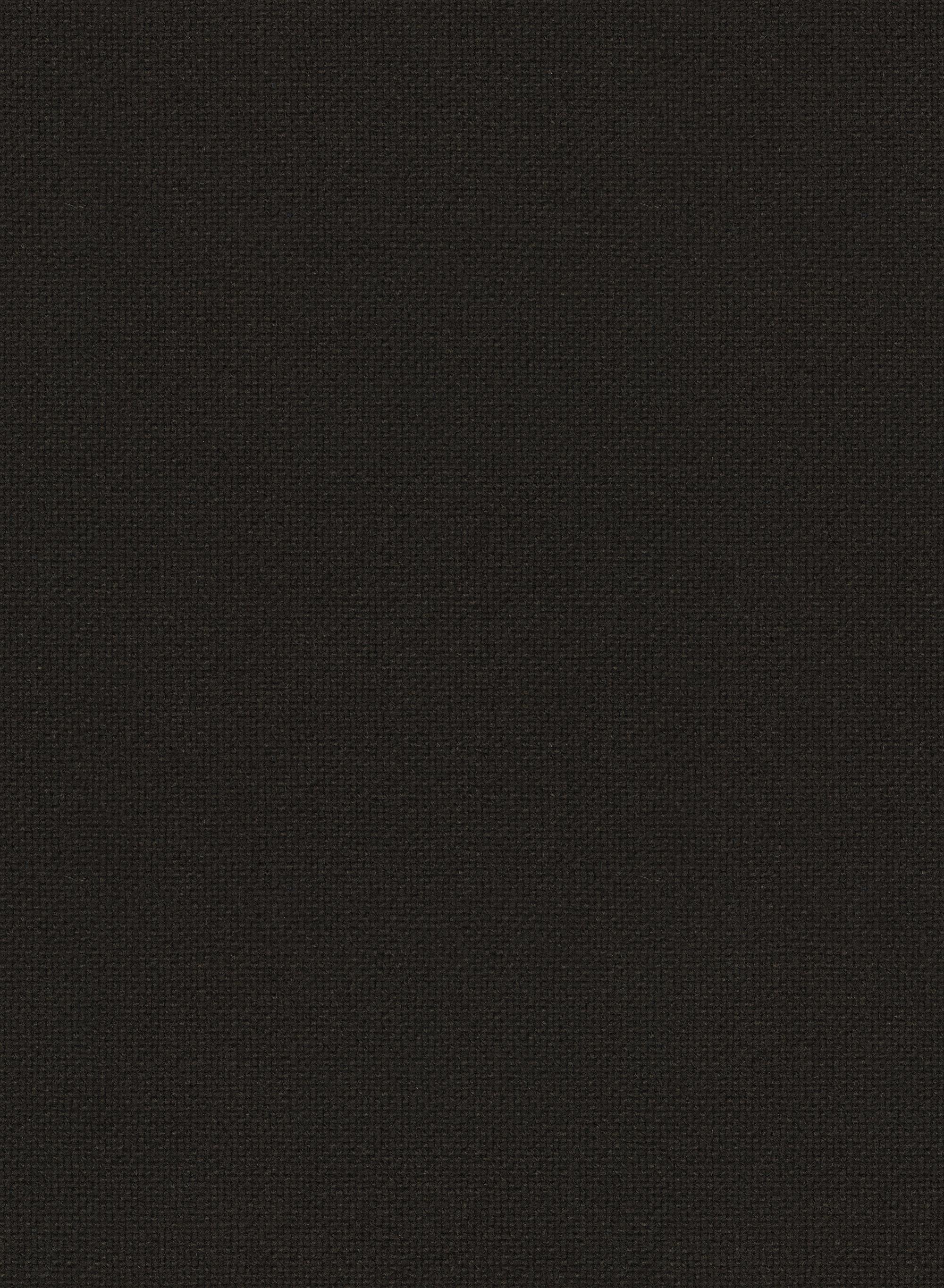 390