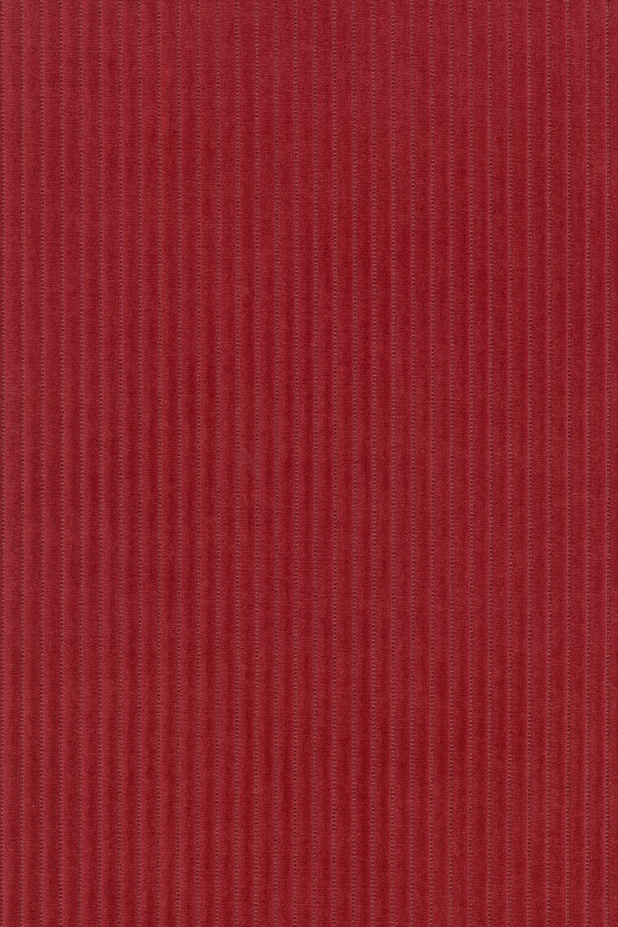 563