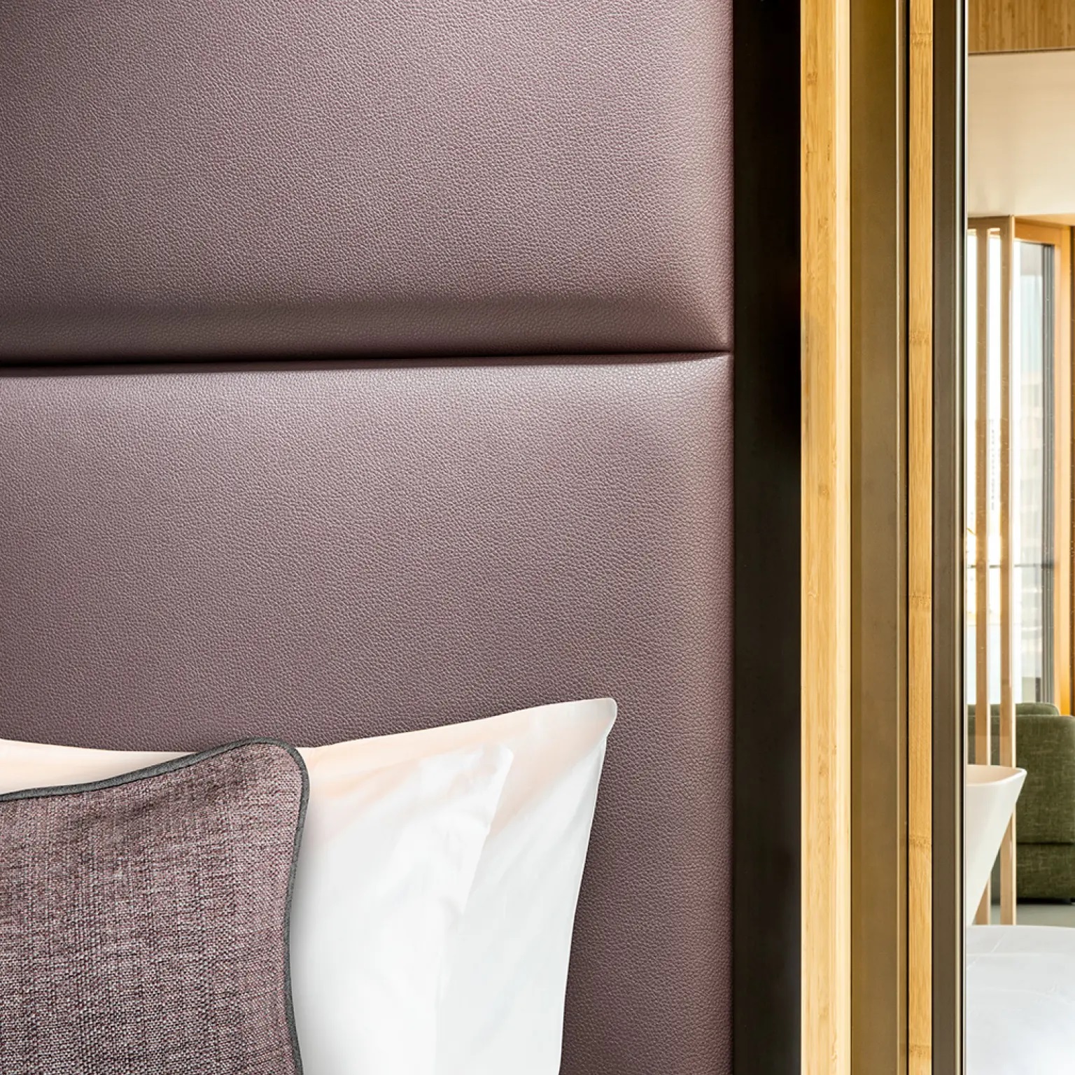 Vescom Leone Plus Upholstery Fabric